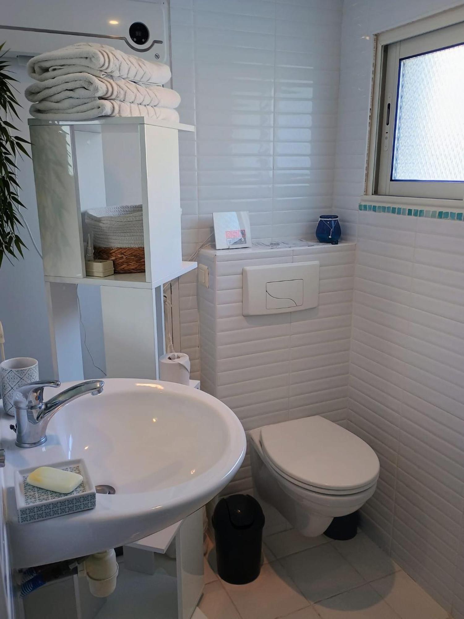 Logement Prive A 50M Des Plages Gavres Exterior photo