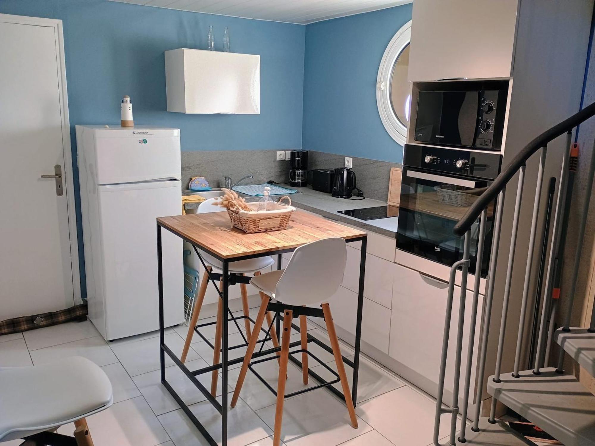 Logement Prive A 50M Des Plages Gavres Exterior photo